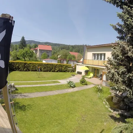 Apartamento Rebel House Frýdlant nad Ostravicí Exterior foto