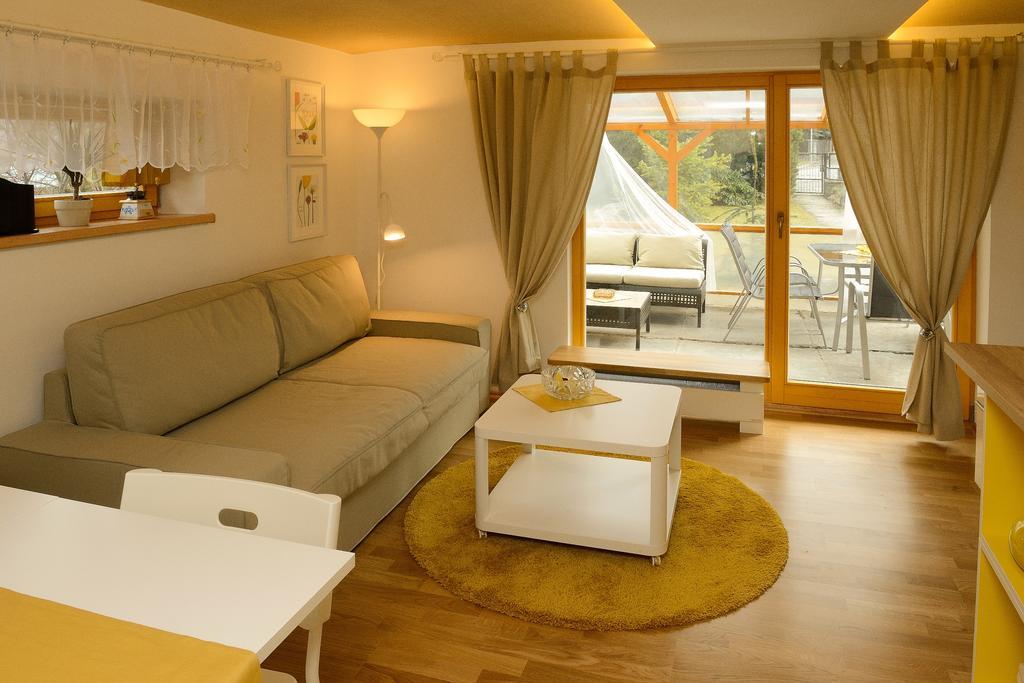 Rebel House Apartment *